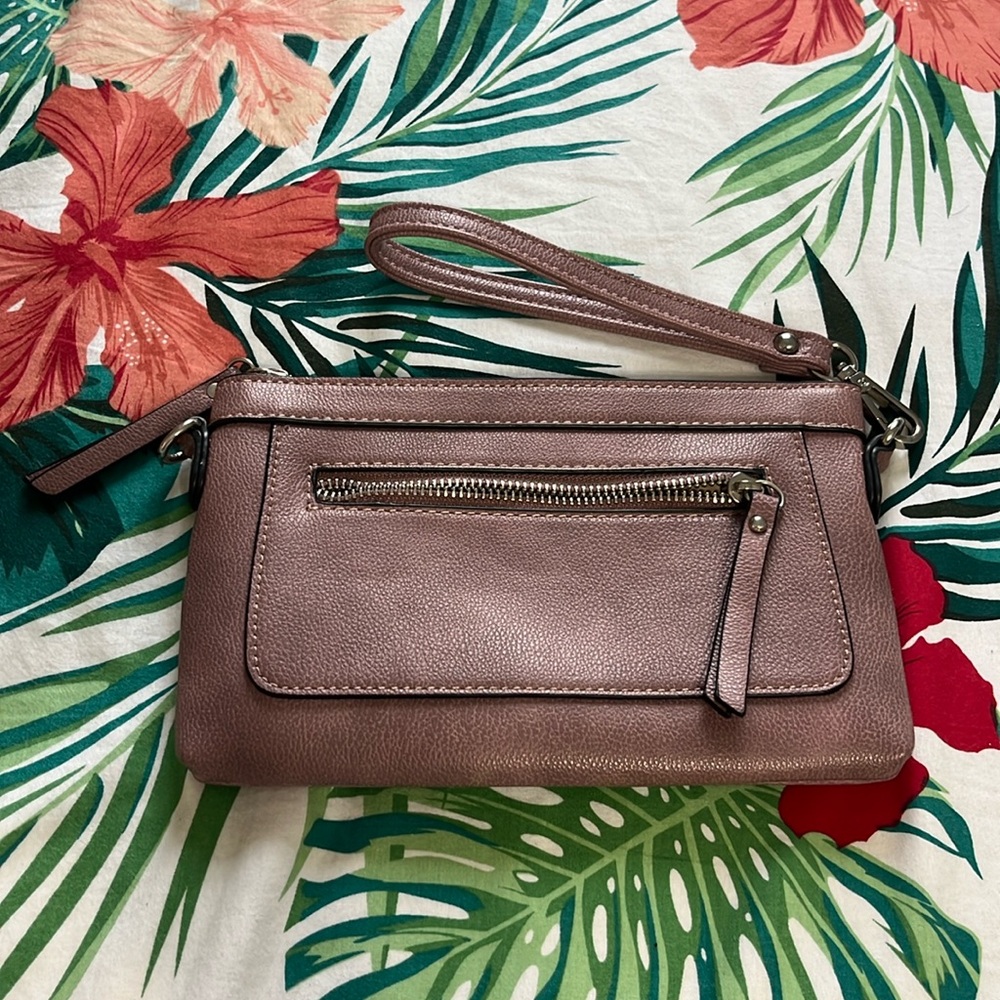Mauve wristlet with shoulder chain